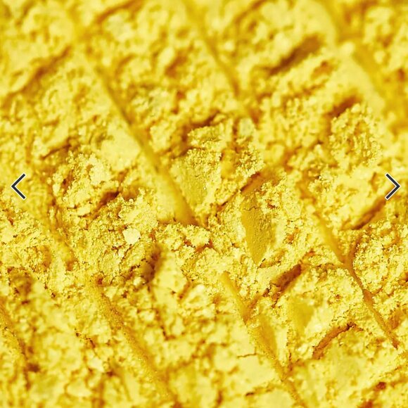 ⚡️ FLASH SALE ⚡️ MAC Eyeshadow - Memories of Space Satin - Picture 3 of 3